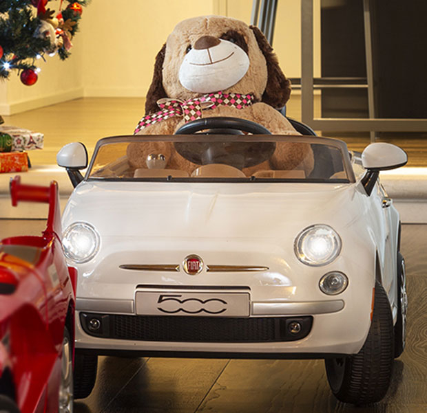 Auto elettrica FIAT 500 a € 149,00