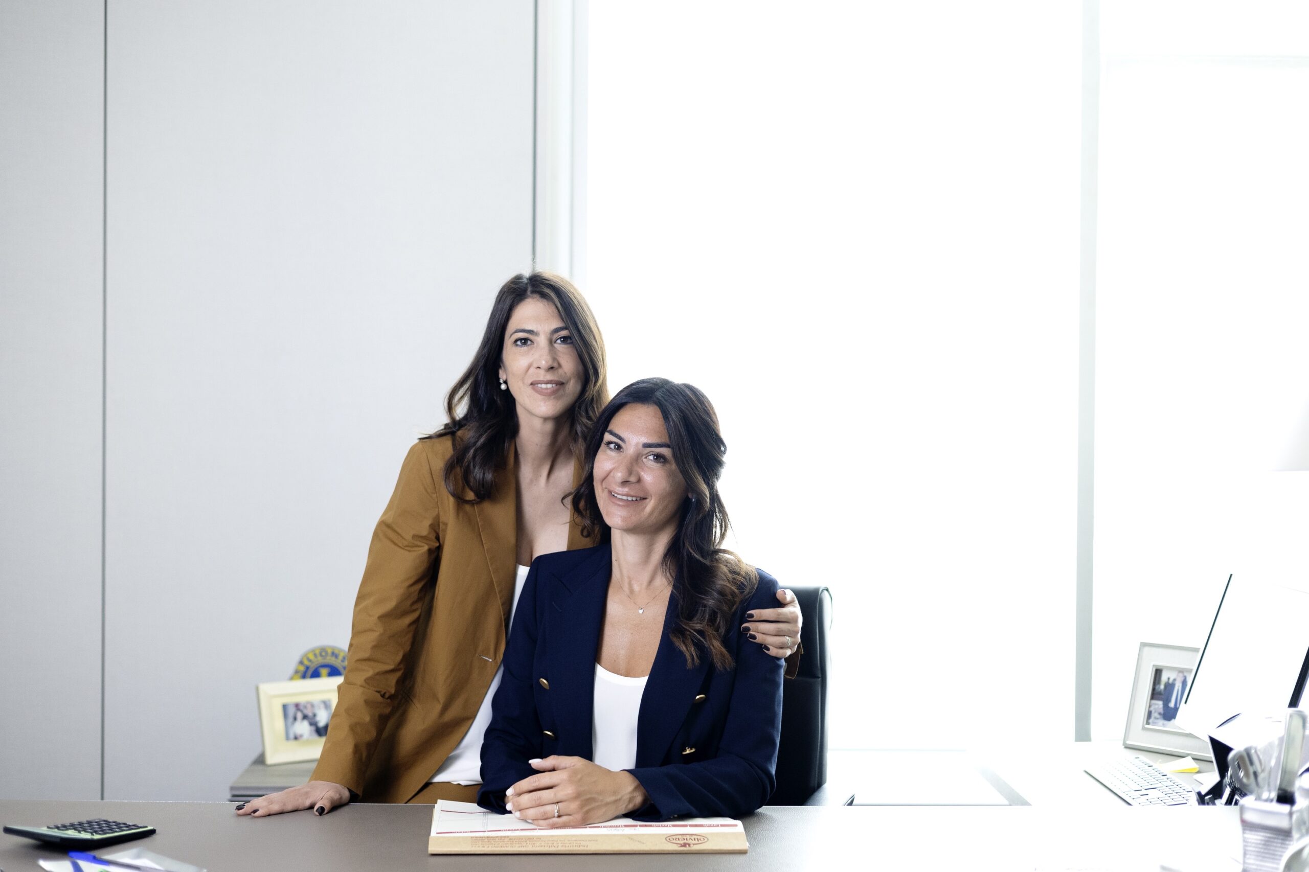 https://www.insmercato.it/wp-content/uploads/2024/10/Annachiara-e-Martina-Oliviero-scaled.jpg