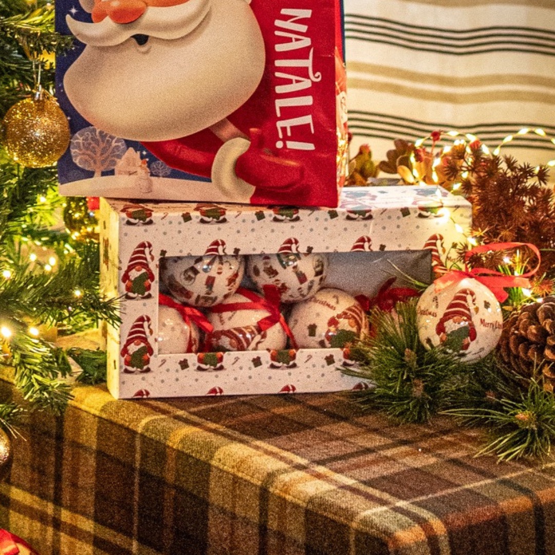 Progetto senza titolo – 5. 7 palline di Natale in scatola regalo 5,99€